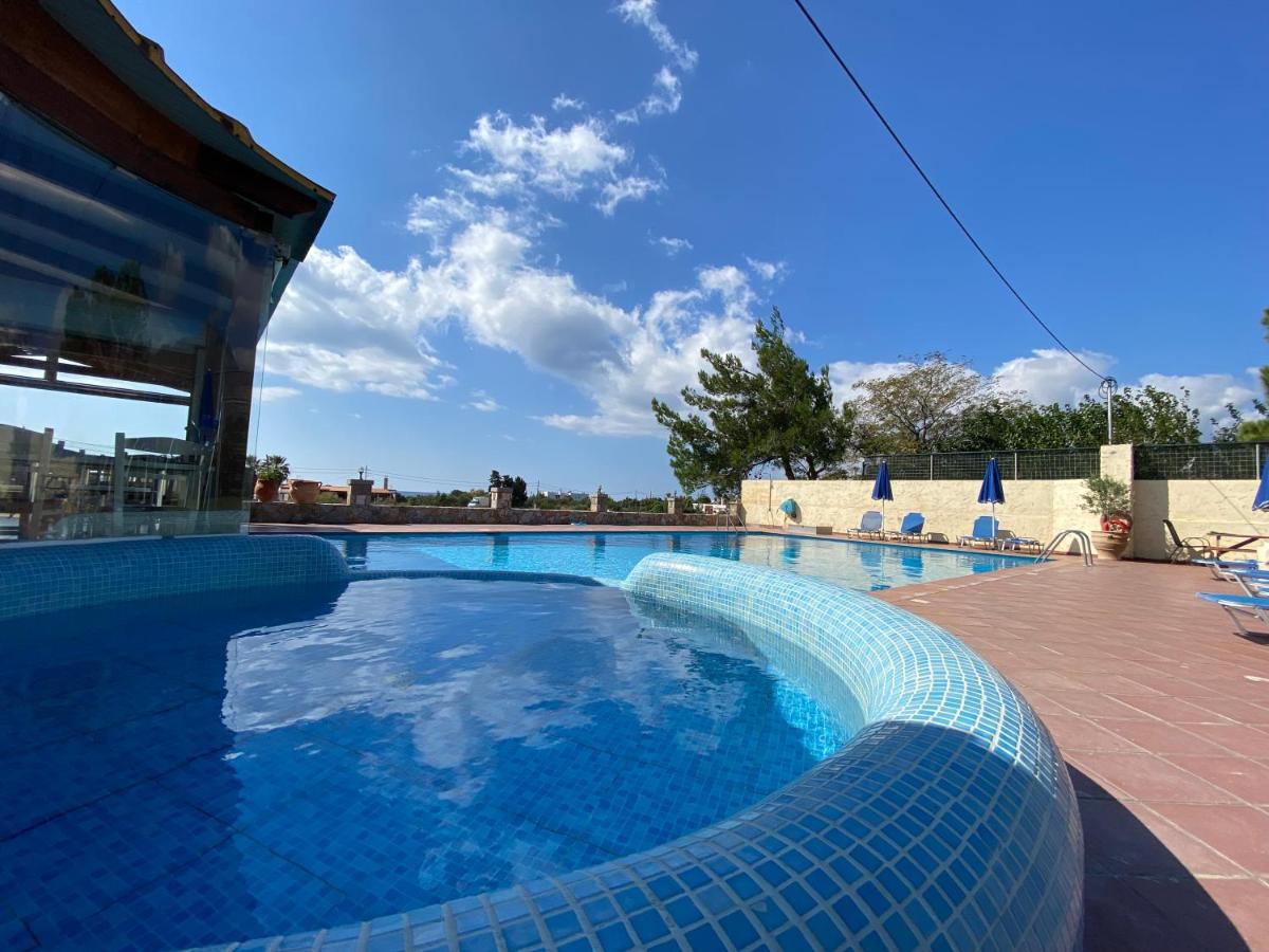 Blue Sky Apartment Frangocastelo ภายนอก รูปภาพ