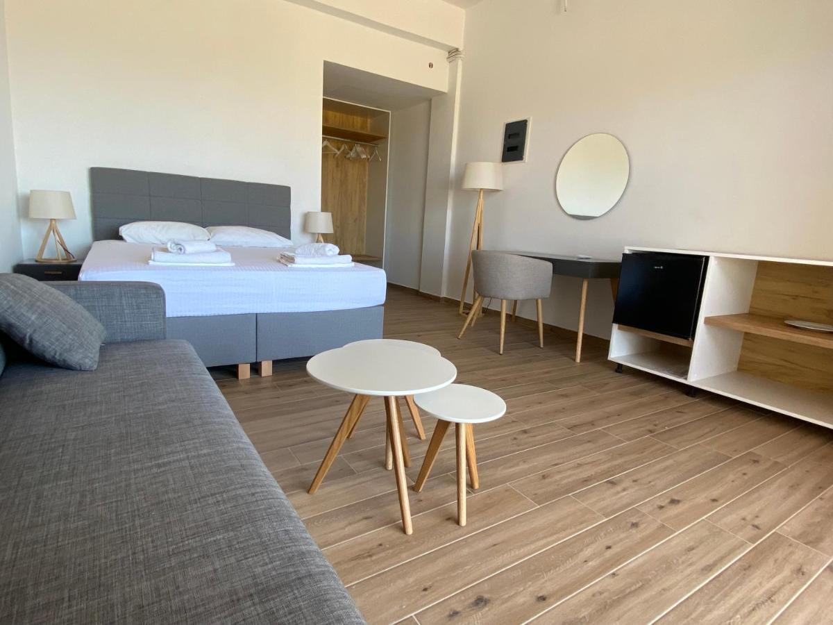 Blue Sky Apartment Frangocastelo ภายนอก รูปภาพ