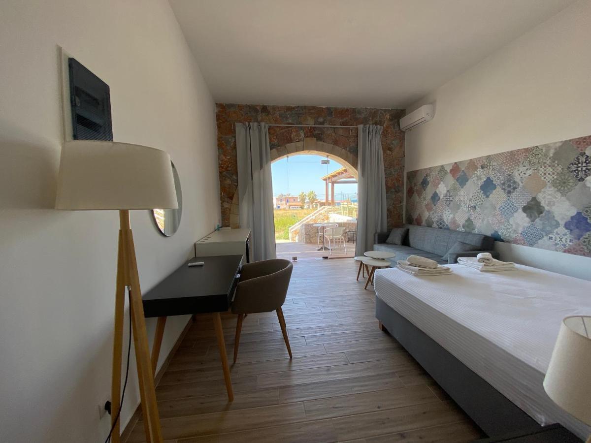 Blue Sky Apartment Frangocastelo ภายนอก รูปภาพ