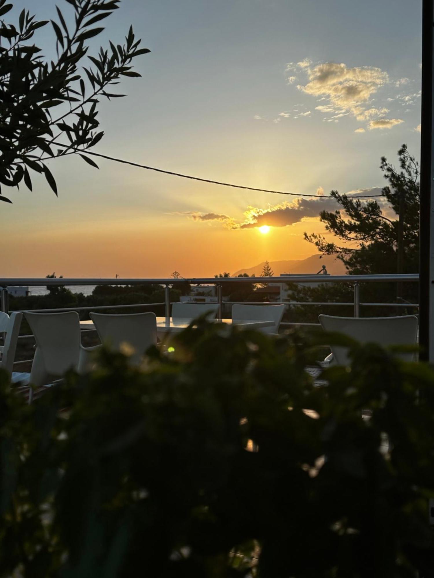 Blue Sky Apartment Frangocastelo ภายนอก รูปภาพ