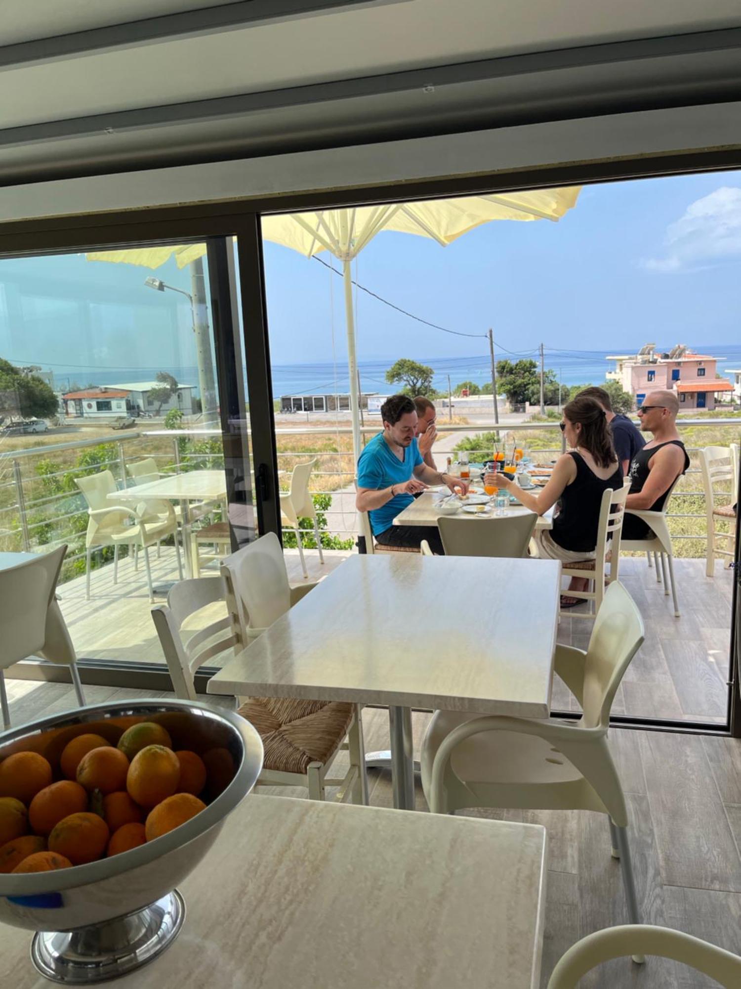 Blue Sky Apartment Frangocastelo ภายนอก รูปภาพ